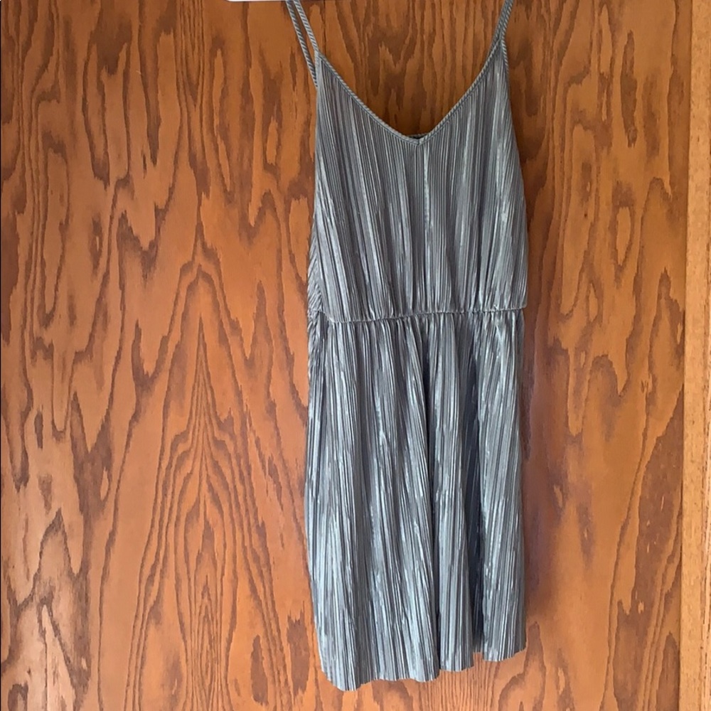 Lightweight green dress